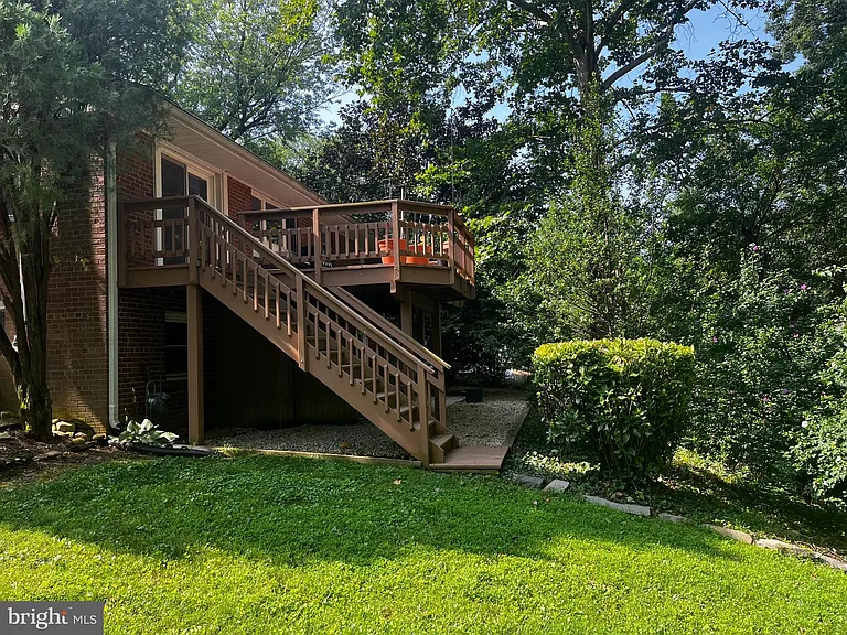 1108 Archer Ct — Photo 17