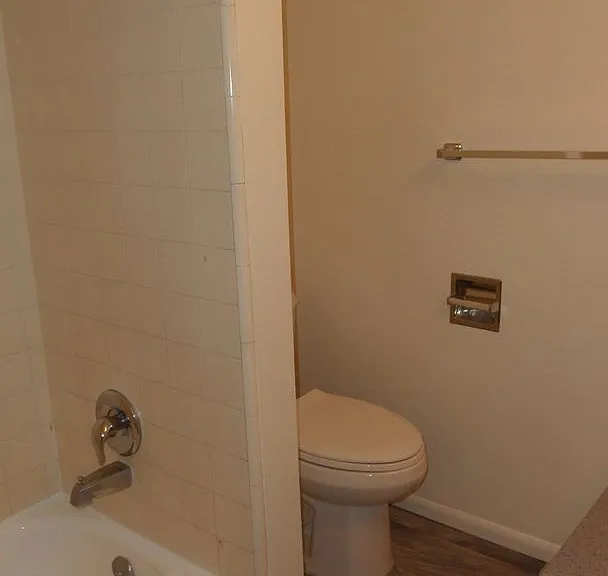 1189 N Shattuck St #A-C — Photo 15