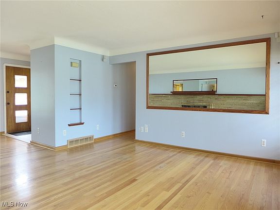 4th image of 23821 Bonny Bank Dr