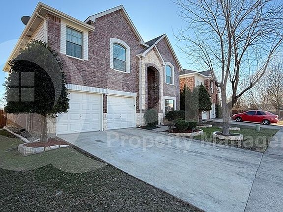 3rd image of 404 Cypress Hill Dr