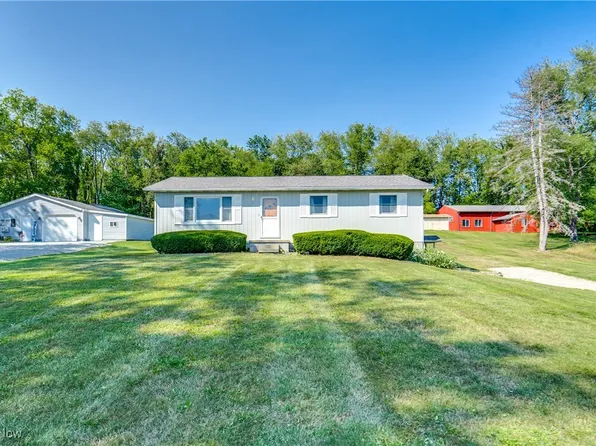 959 Thierry Ave, Akron, OH 44319