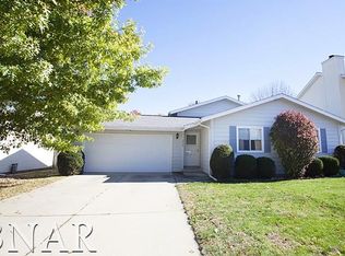 2018 Juniper Ln, Bloomington, IL 61701