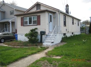 84 Harding Ave, Iselin, NJ 08830