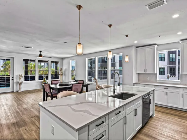 319 The Grove Dr #229, Miramar Beach, FL 32550