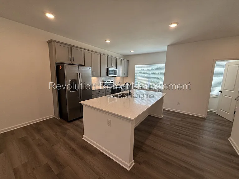 32 Nickel Dr — Photo 4