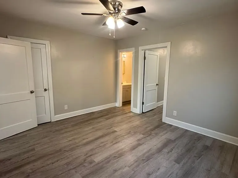 511 Memorial Park Dr — Photo 4