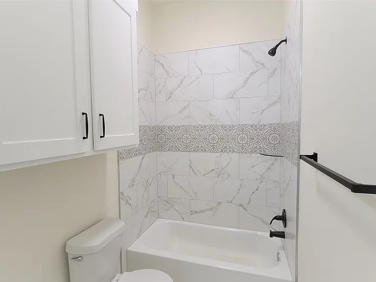 108 Tralee Ct — Photo 10