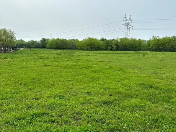4028 Dove St, Greenville, TX 75401
