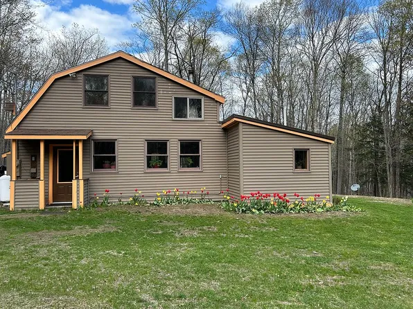 84 Bunker Rd, Charleston, ME 04422