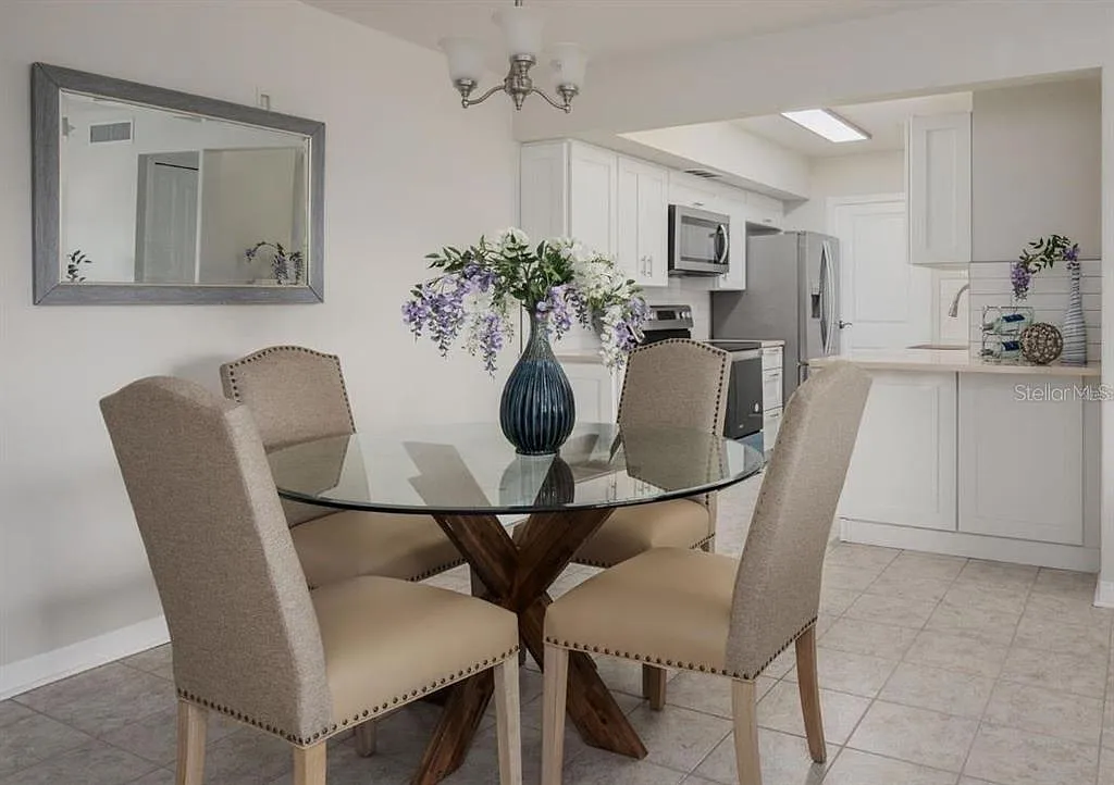 1 bed, 1.0 bath, 895 sqft, $1,800 — Photo 4