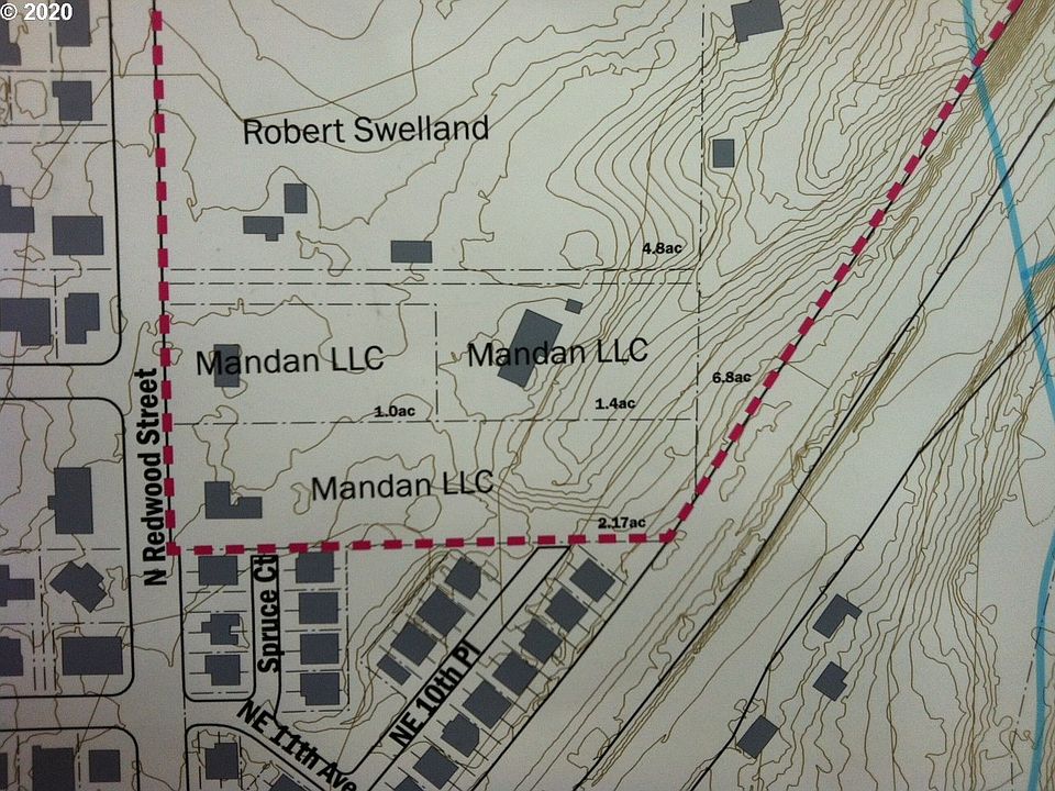 2nd image of 1234 N Redwood St