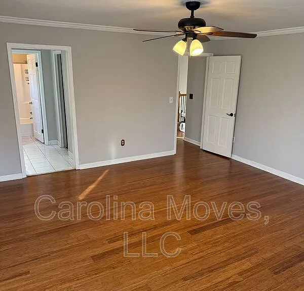 121 Chipwood Ln — Photo 16