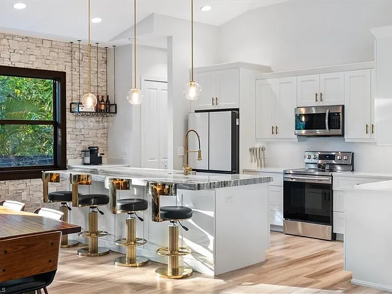 5858 Star Grass Ln — Photo 10