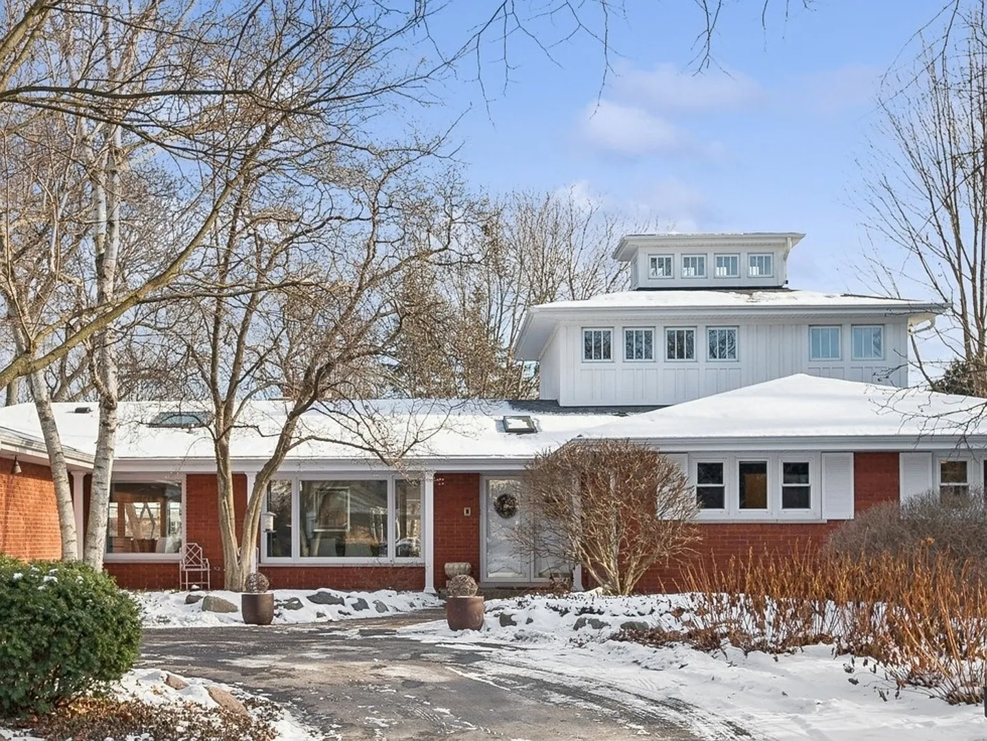 718 Chilton Ln photo 1
