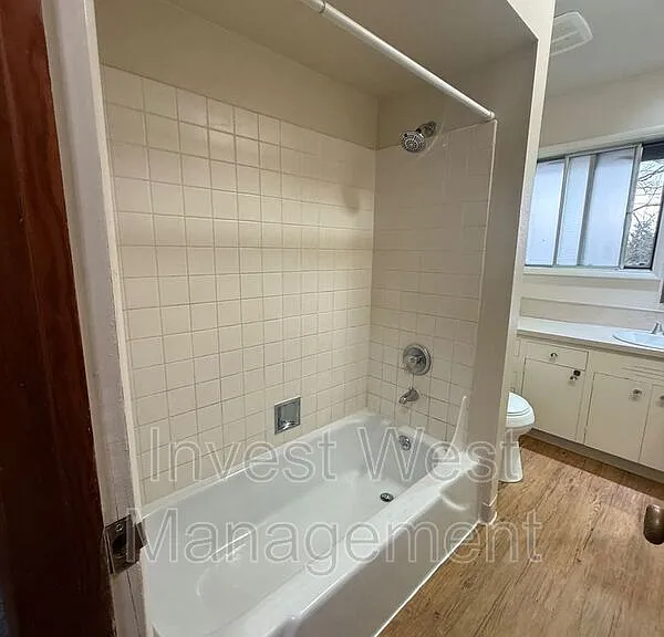 6409 Kansas St #F — Photo 5