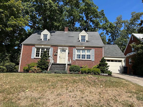 2nd image of 2108 Memorial Ct