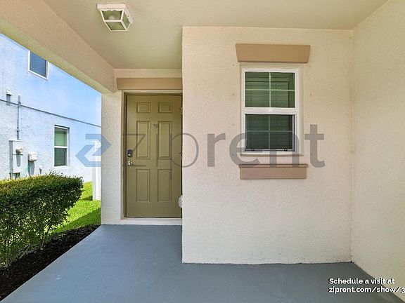 4th image of 10382 Blue Plume Ct