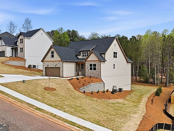 2nd image of 114 Morgan Ln