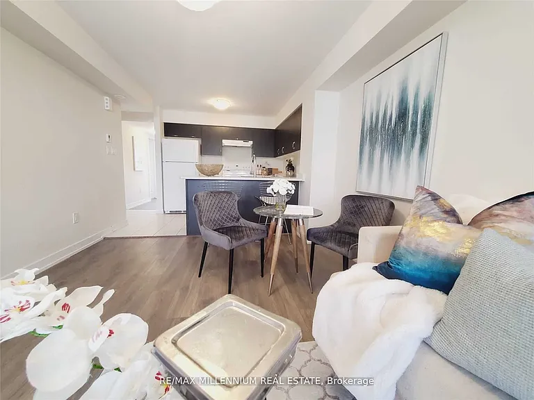 60 Parrotta Dr #279 — Photo 6