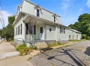 1234 Cranston St, Cranston, RI 02920