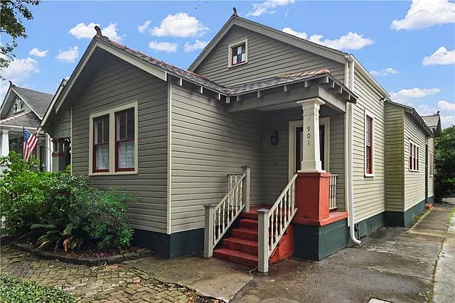 901 Opelousas Ave