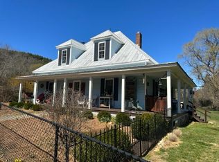 92 Clearwater Xing, Hillsville, VA 24343