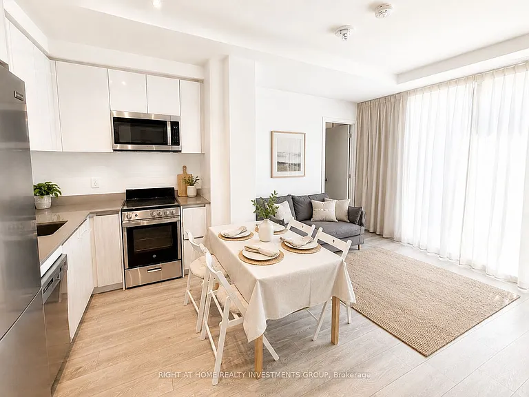 3100 Keele St #1212 — Photo 1