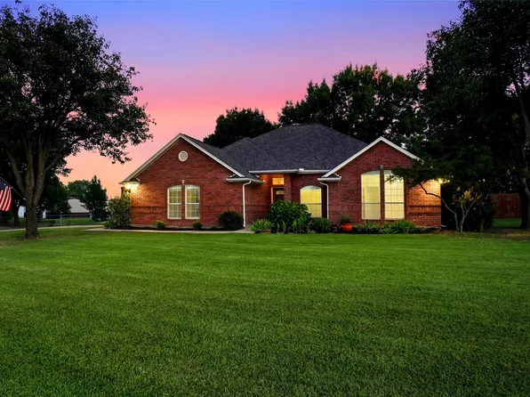 224 Schreiber Dr, Haslet, TX 76052