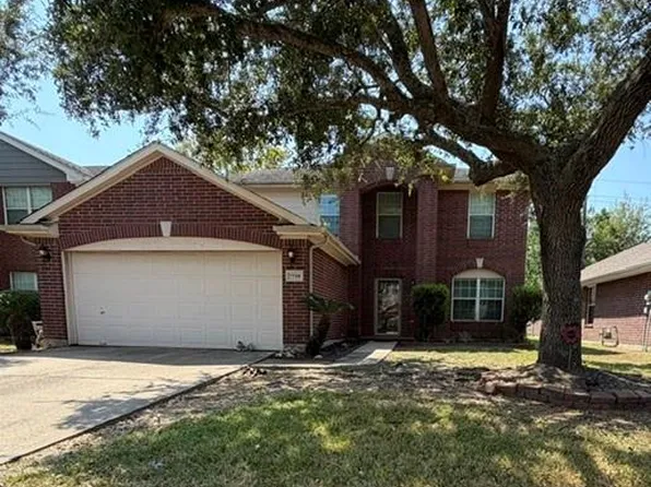 7739 Hunters Peak Ln, Baytown, TX 77523
