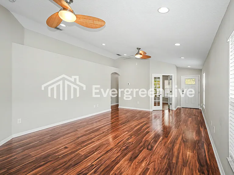 9810 Edmonton Dr — Photo 3