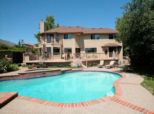 4758 Hillsboro Cir, Santa Rosa, CA 95405