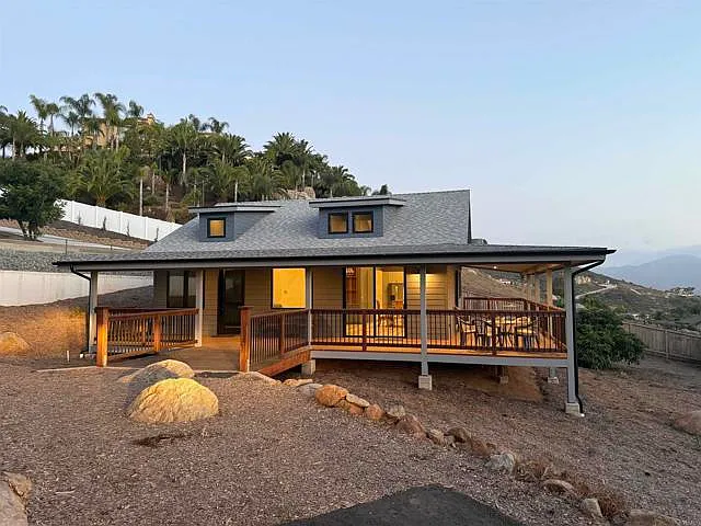 Vista Sierra Dr