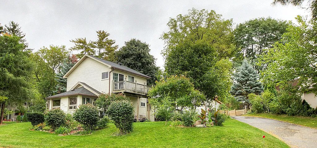 537 W Huron St photo 1