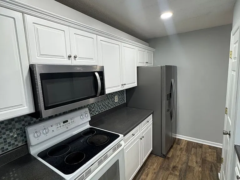 1422 Founders Way — Photo 8