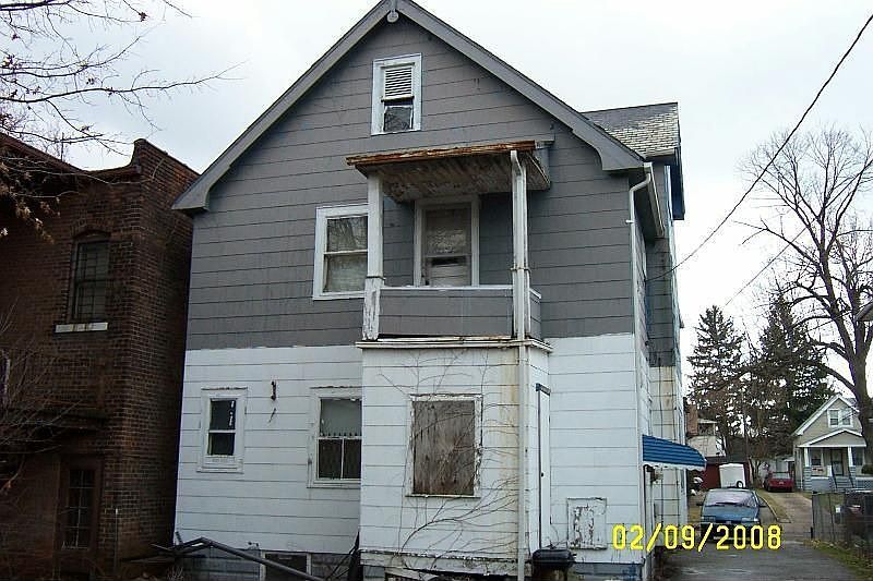 2nd image of 12709 Forest Ave