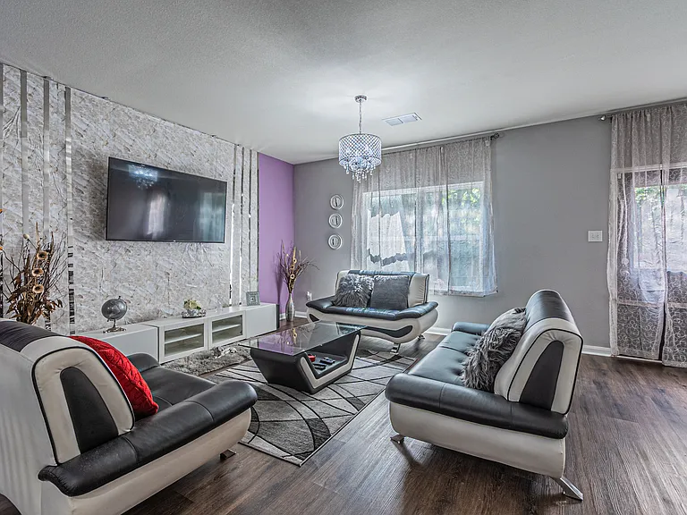 1313 Briercrest Dr — Photo 52