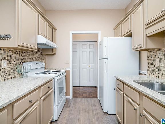 5th image of 3214 Boxwood Dr