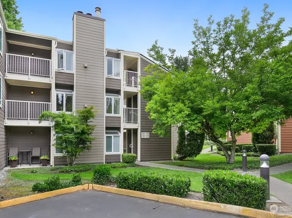 7342 W Lake Sammamish Parkway NE #3-204, Redmond, WA 98052