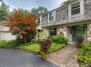 3161 Manhattan Ln SE, East Grand Rapids, MI