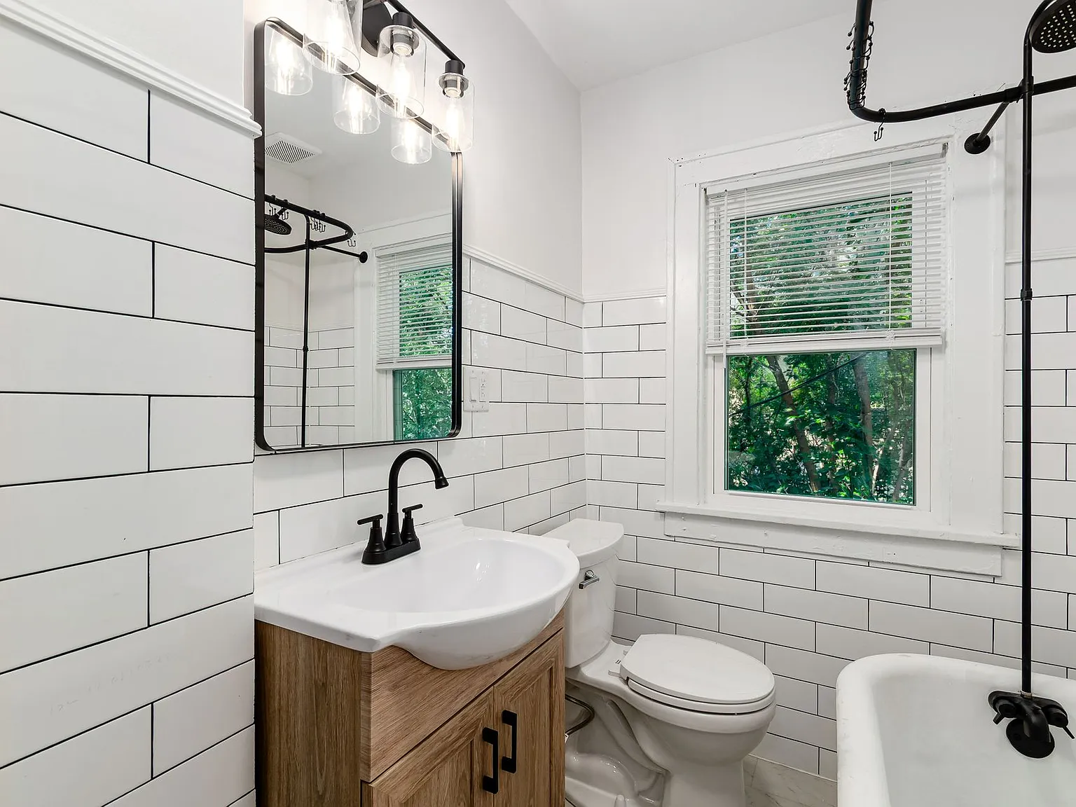2 bed, 1000 sqft, $1,500 — Photo 3