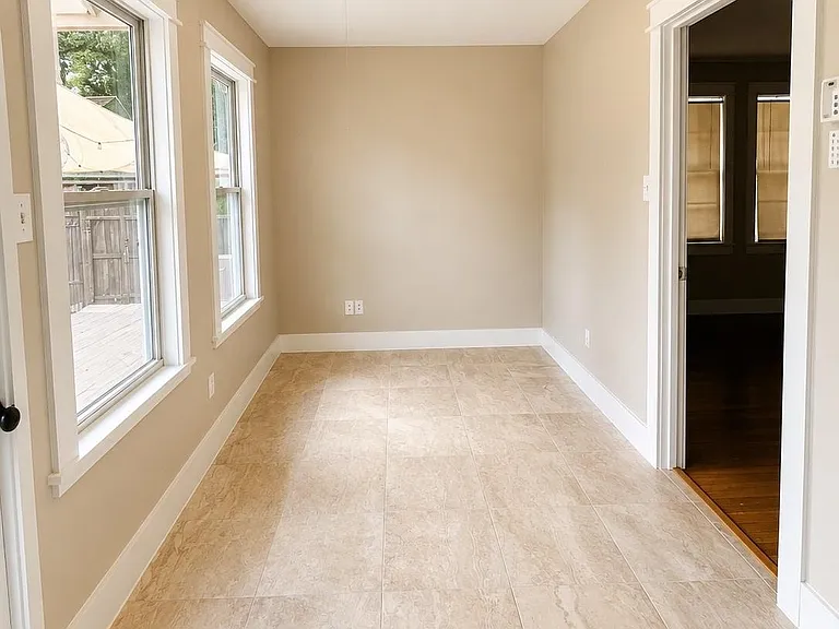5707 Delfren Ln — Photo 13