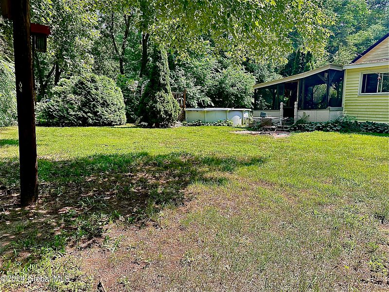 4th image of 313 Church Road