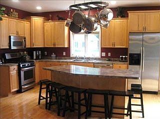 3rd image of 5 Morgan Ct