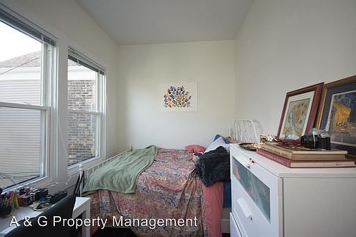 4th image of 2253 N Janssen Ave