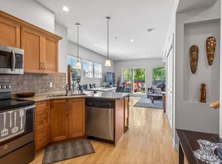 2655 Mary Hill Rd #202, Pt Coquitlam, BC V3C 6R9