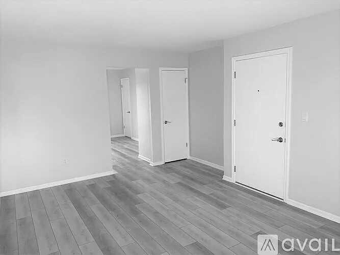 2 bed, 1.0 bath, 900 sqft, $1,200 — Photo 2