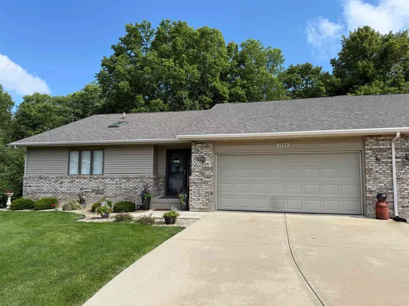 1944 Mesa Dr, Freeport, IL 61032