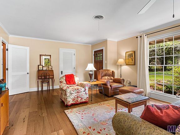 3rd image of 554 Magnolia Wood Ave