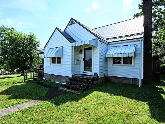 2nd image of 120 Reed Ave