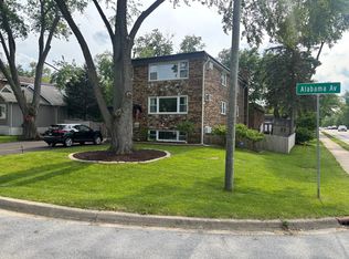 5516 Alabama Ave #2, Clarendon Hills, IL 60514